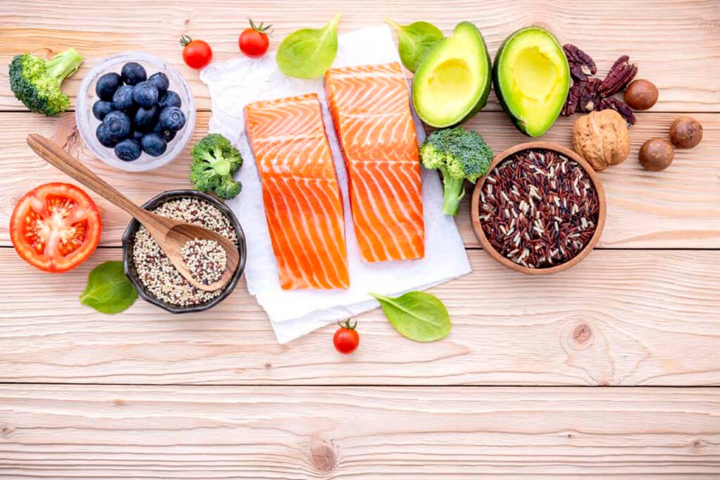 Salmon with fresh ingredients